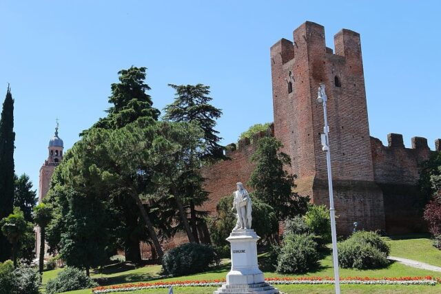 Statue de Giorgione à Castelfranco Veneto, Moyen Âge et Renaissance vénitienne