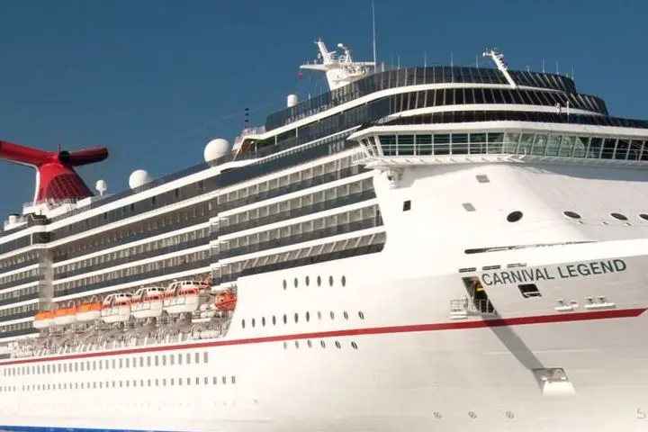 Carnival Legend nave da crociera