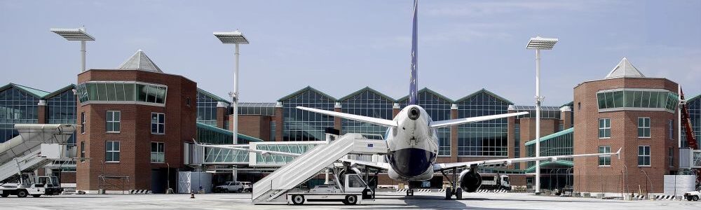 Aéroport Marco Polo de Venise, transfert privé vers l'île. Service VTC et bateau-taxi