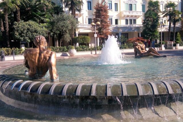 Località termale di Abano Terme. Modulo di prenotazione per un trasporto privato con autista professionista dagli aeroporti di Venezia e Treviso