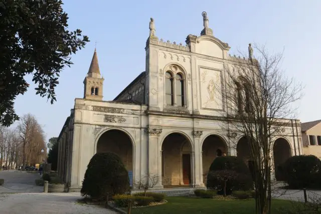 Santuario Madonna delle Grazie, Piove di Sacco. Servizio di noleggio con conducente nel Veneto